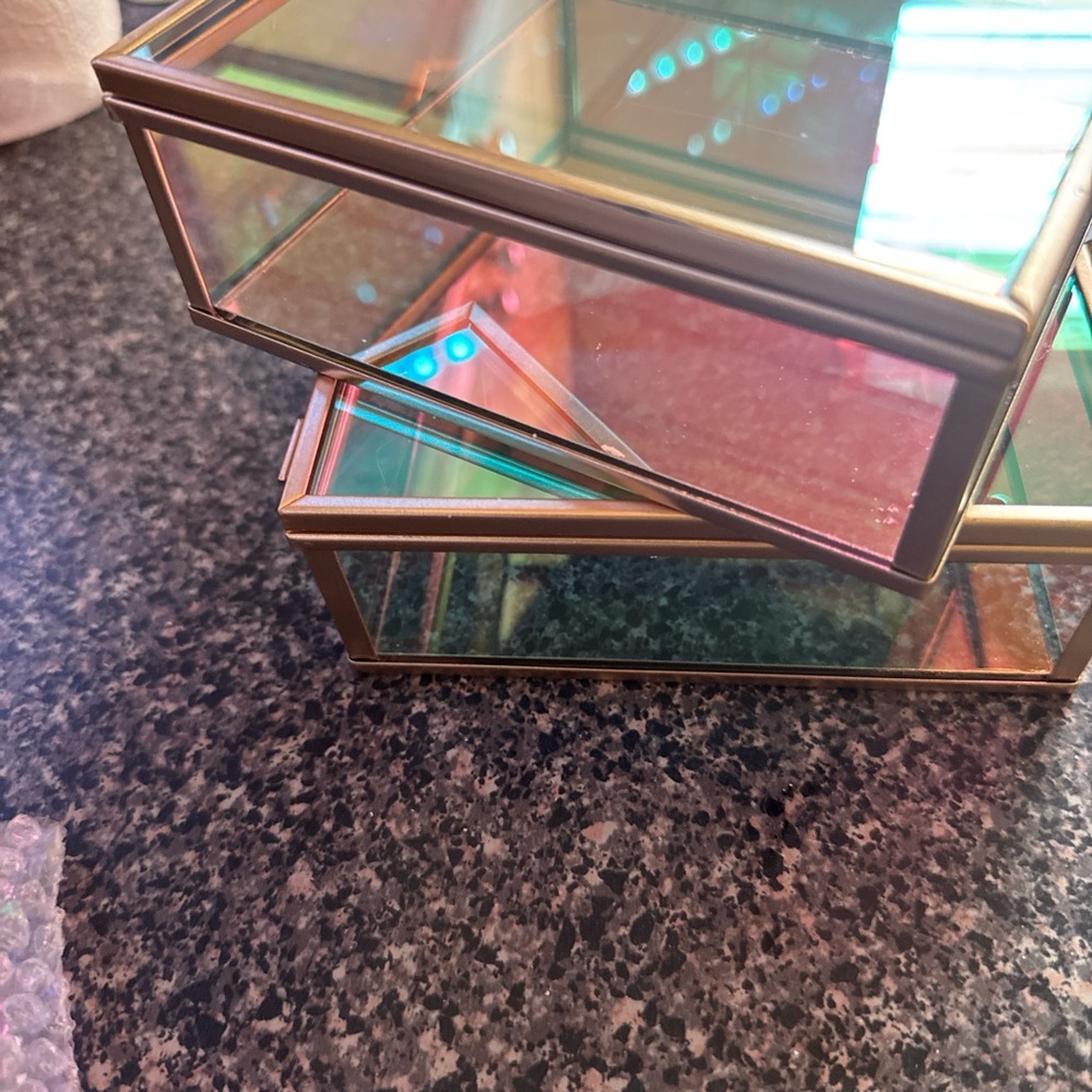 Colorful Glass Trinket Box with Gold Edging - Picture 5 of 6